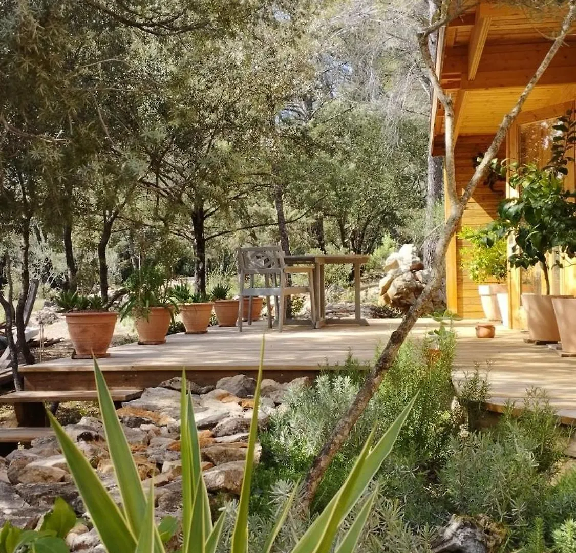 Bed and Breakfast La Bergerie Des Colles à Entrecasteaux 0*,  France