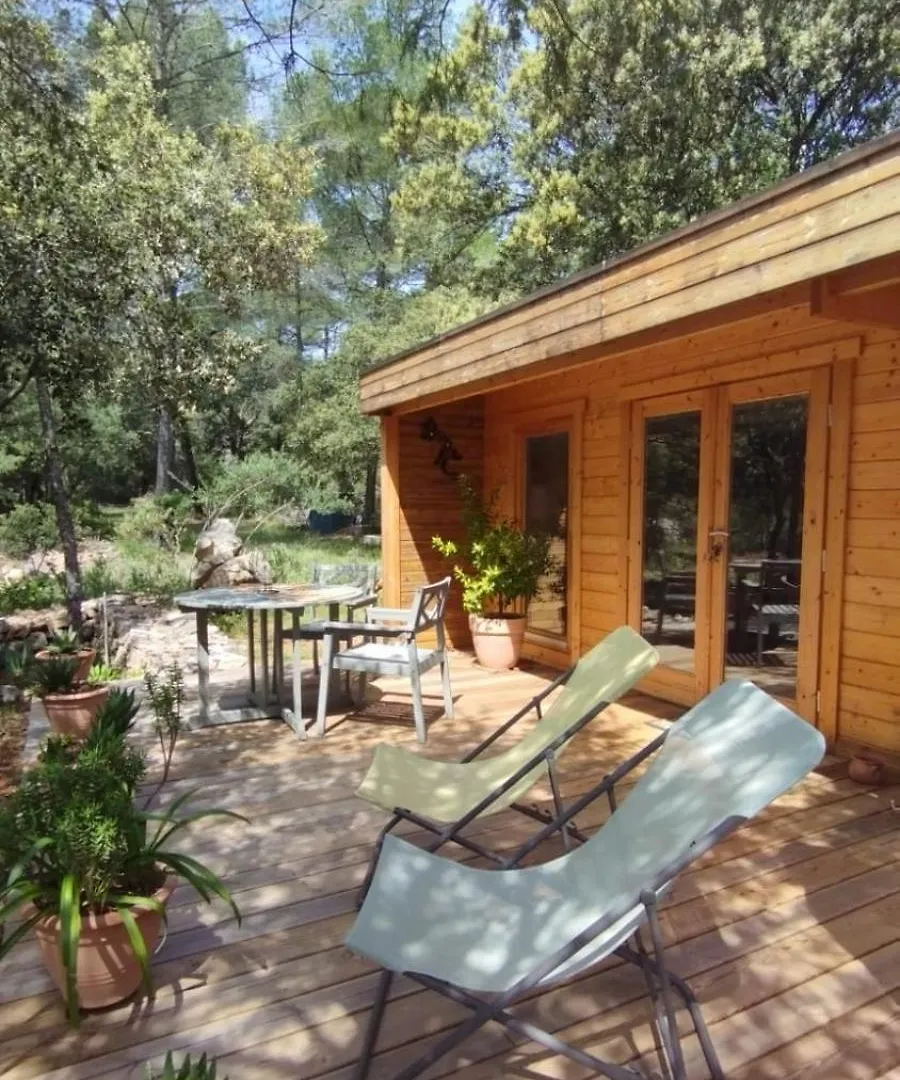 La Bergerie Des Colles Bed & Breakfast Entrecasteaux