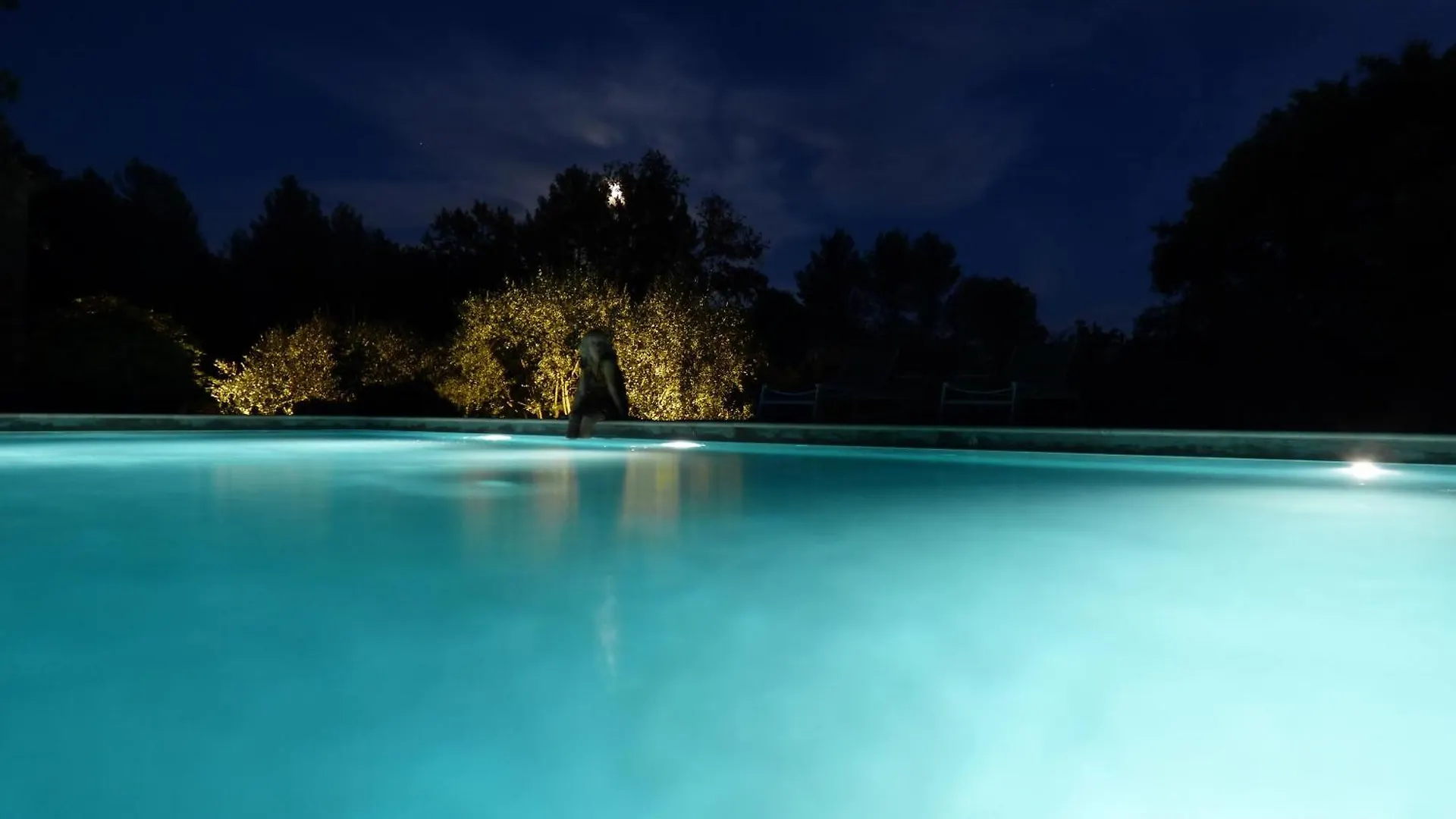 La Bergerie Des Colles Bed & Breakfast Entrecasteaux