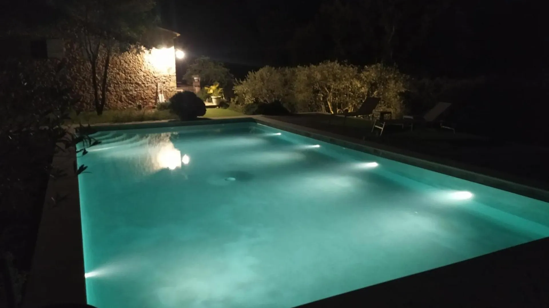La Bergerie Des Colles Bed & Breakfast Entrecasteaux