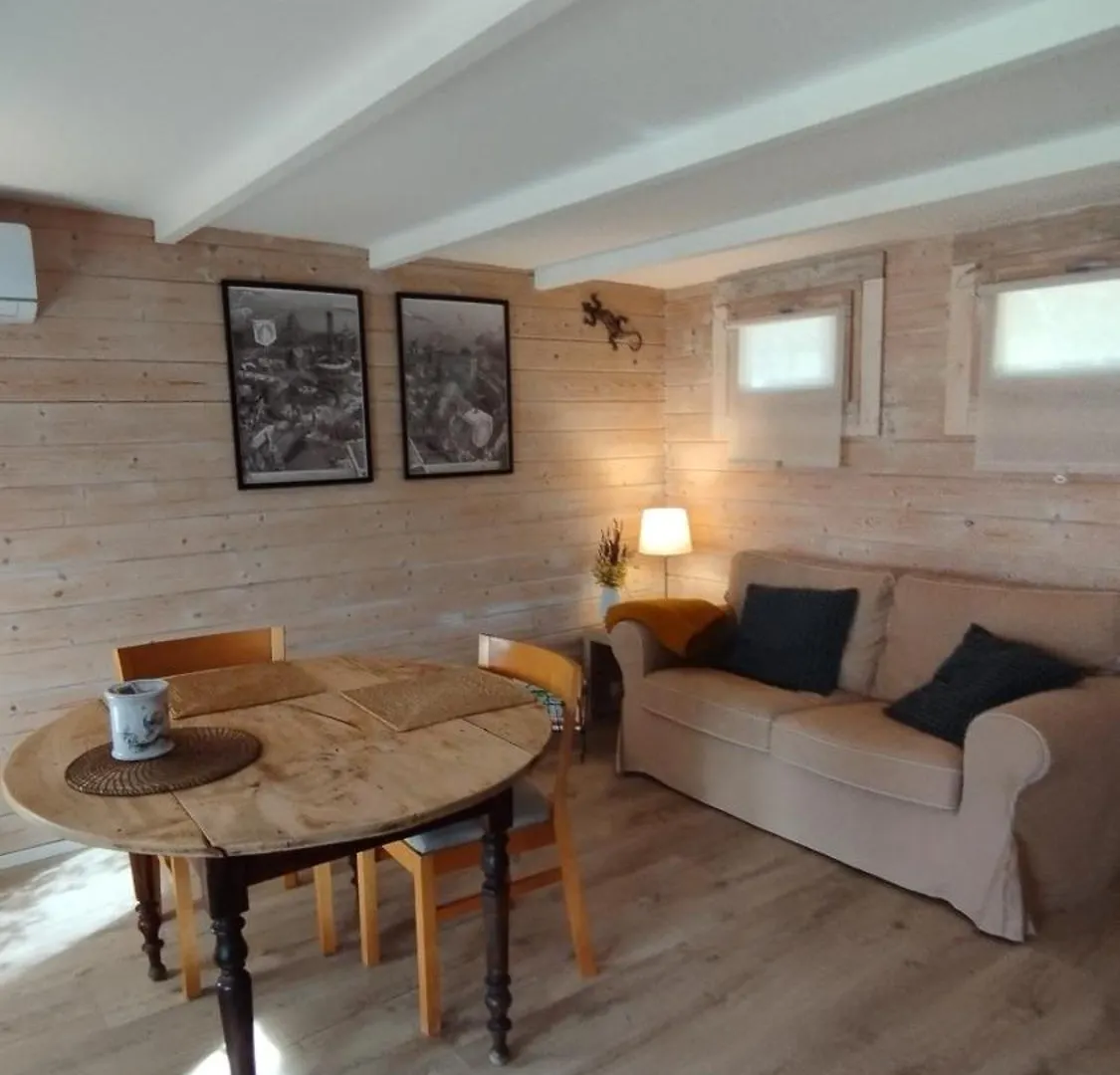 La Bergerie Des Colles Bed & Breakfast Entrecasteaux